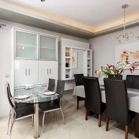 Casa Corfiota * Corfu (city)